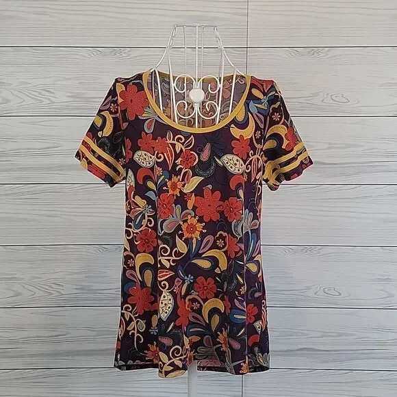 LukaRoe t-shirt bundle printed fun themed and super soft Size S - Picture 2 of 9